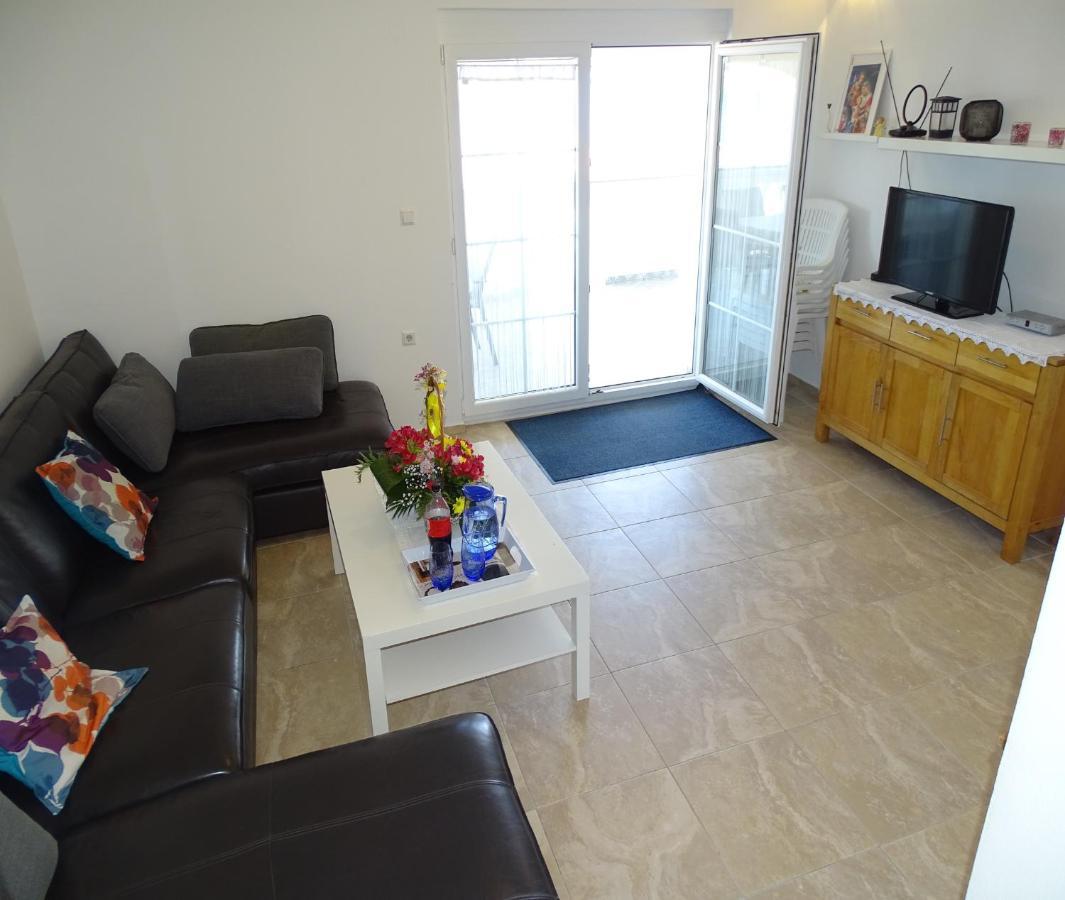 Apartmani David วีร์ ภายนอก รูปภาพ