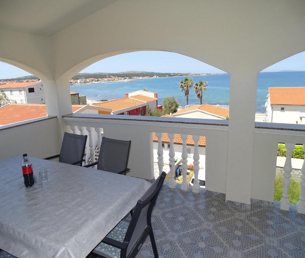 Apartmani David วีร์ ภายนอก รูปภาพ