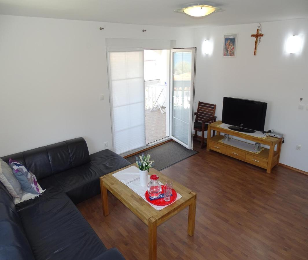 Apartmani David วีร์ ภายนอก รูปภาพ