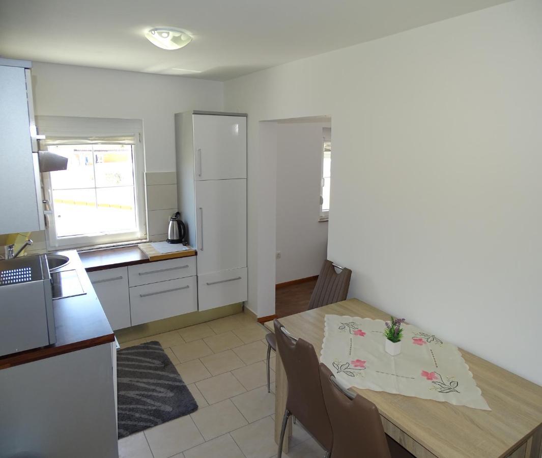 Apartmani David วีร์ ภายนอก รูปภาพ