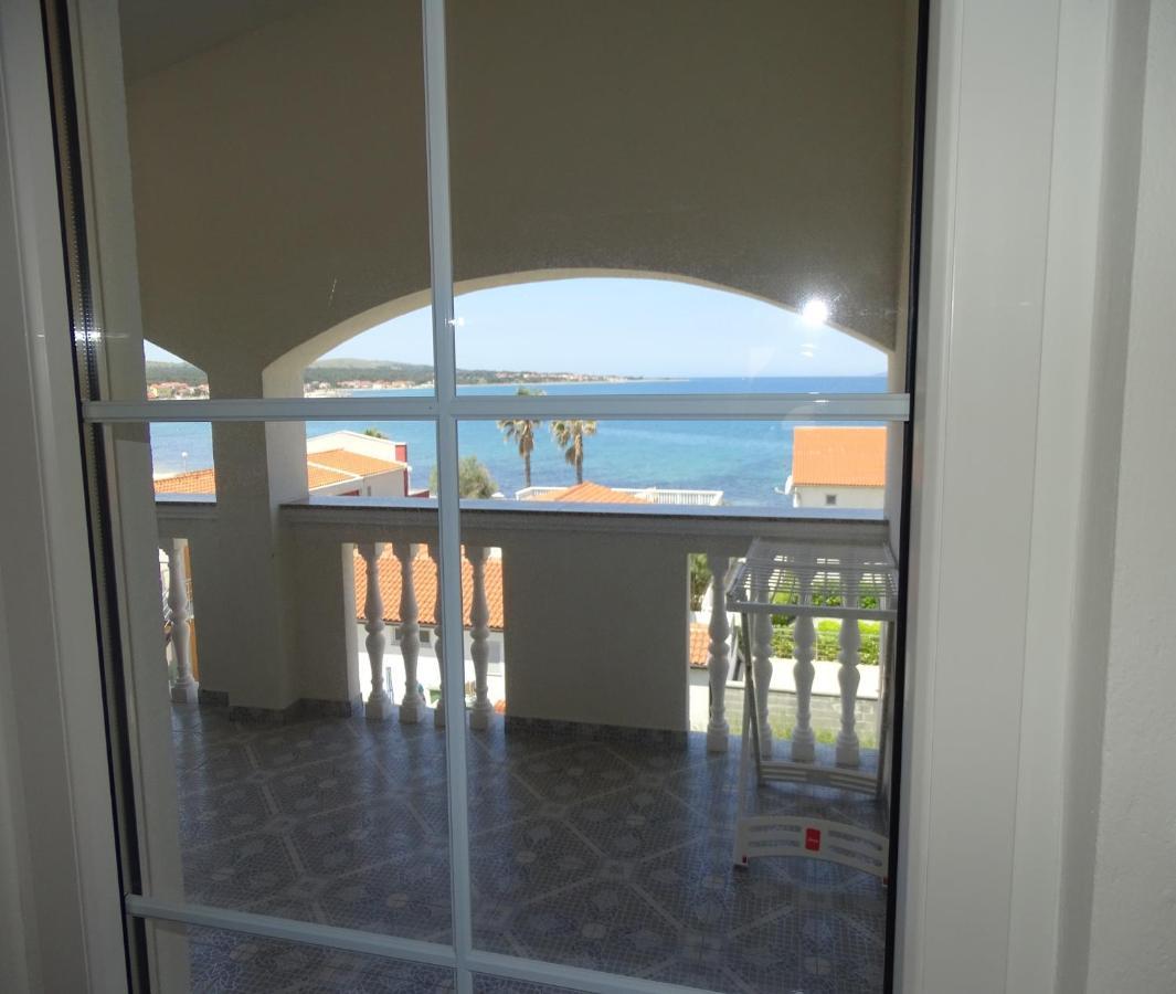 Apartmani David วีร์ ภายนอก รูปภาพ